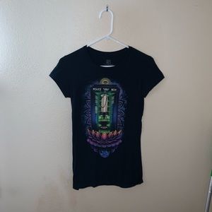 Dr Who T-shirt.